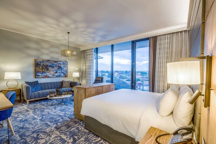 Radisson Hotel and Convention Centre OR Tambo Airport