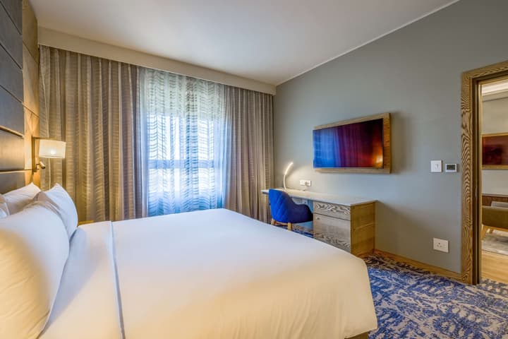 Radisson Hotel and Convention Centre OR Tambo Airport