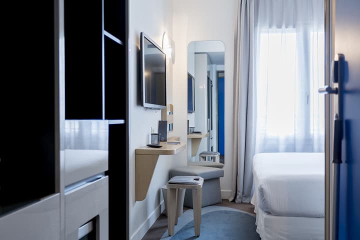 Maison Bram Paris Gare de l'Est, Tapestry Collection Hilton
