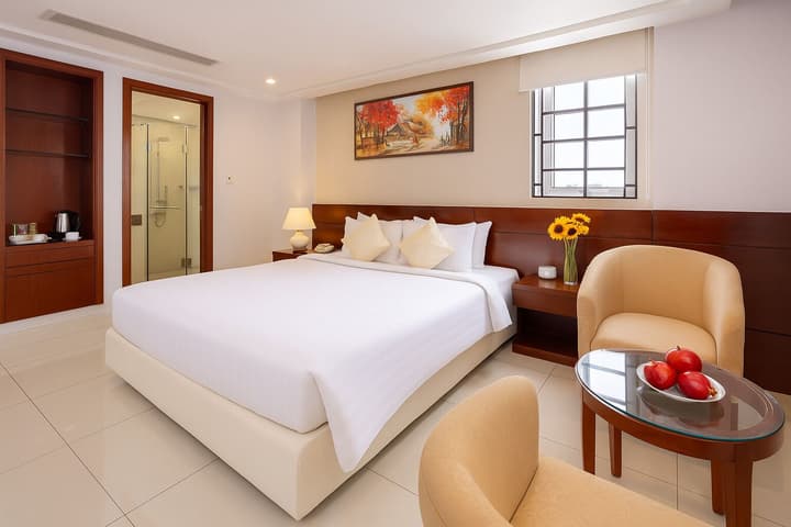 White Lotus Hotel Saigon