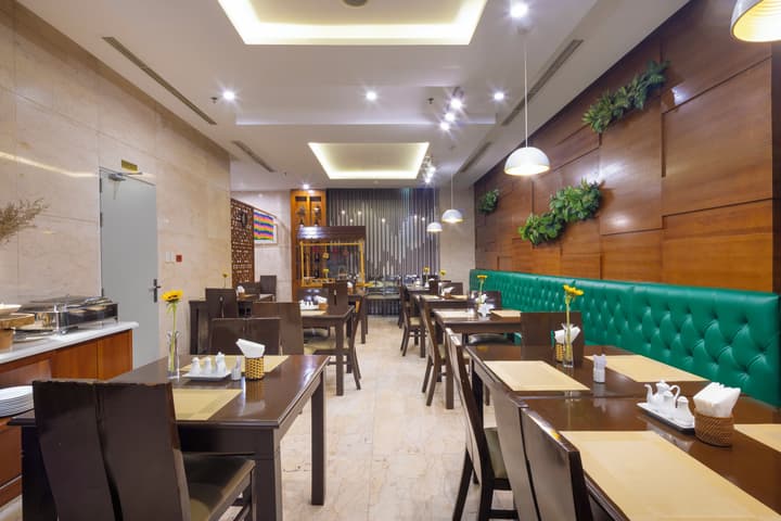 White Lotus Hotel Saigon