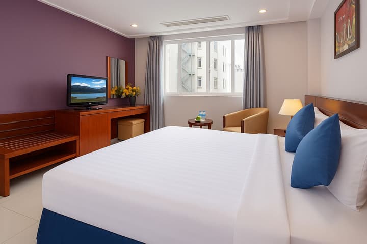 White Lotus Hotel Saigon