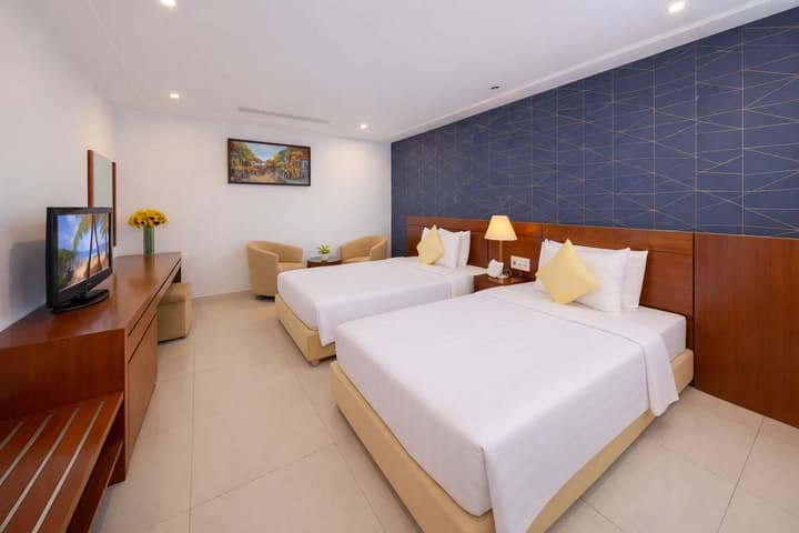 White Lotus Hotel Saigon