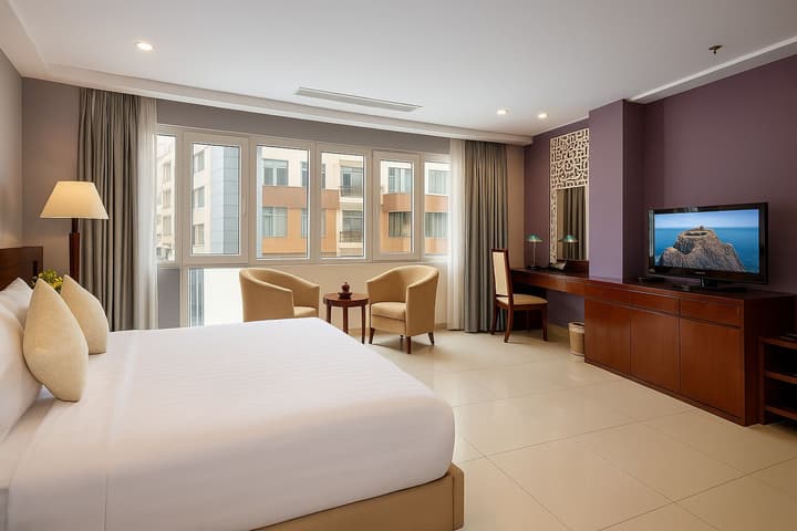 White Lotus Hotel Saigon