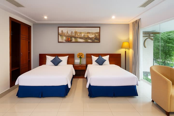 White Lotus Hotel Saigon