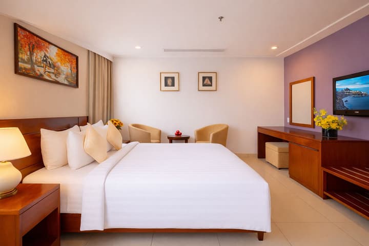 White Lotus Hotel Saigon