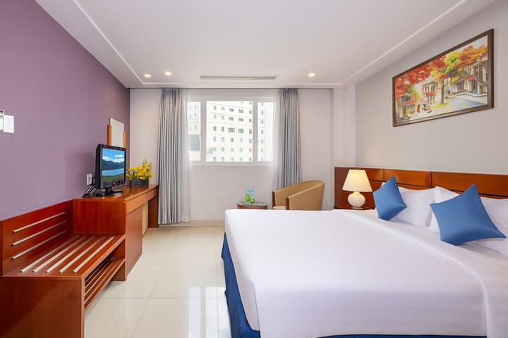 White Lotus Hotel Saigon