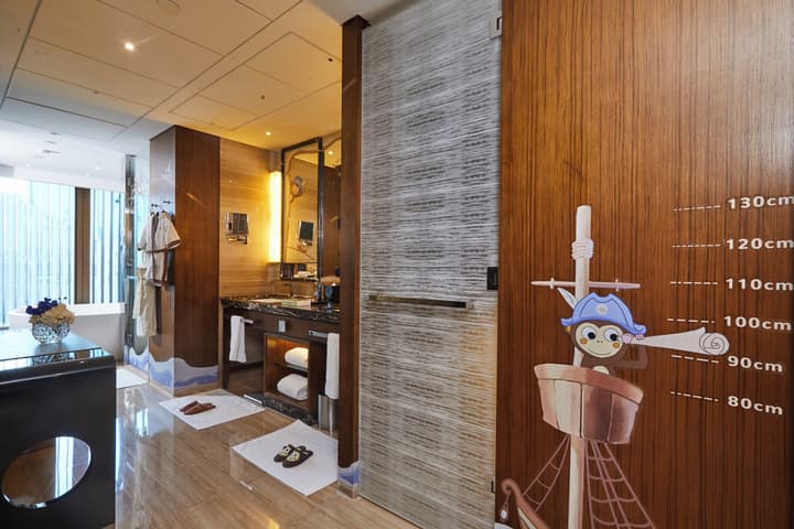 Mandarin Oriental Pudong, Shanghai