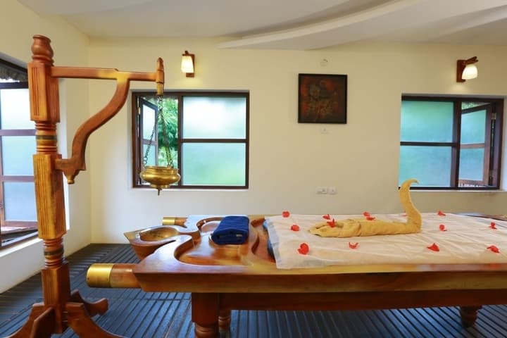 Deshadan Backwater Resort