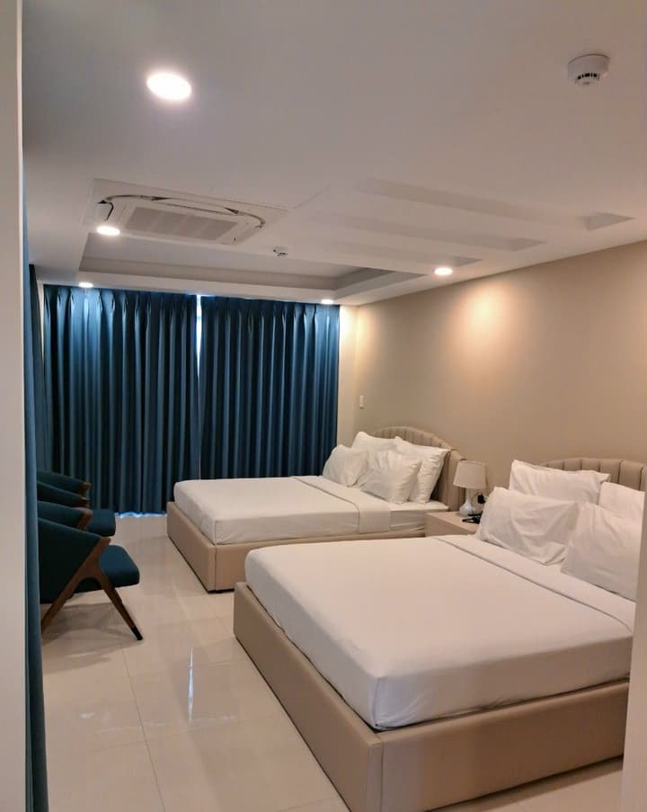 Ruby Hotel