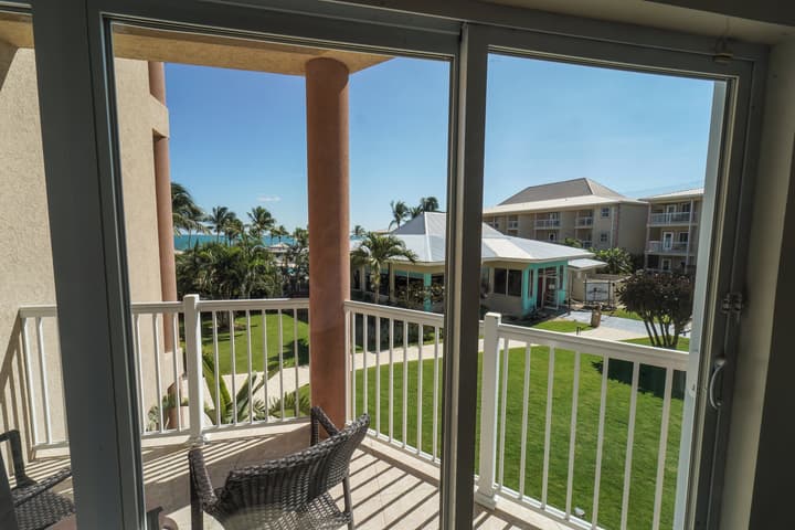 Holiday Inn Resort Grand Cayman by IHG