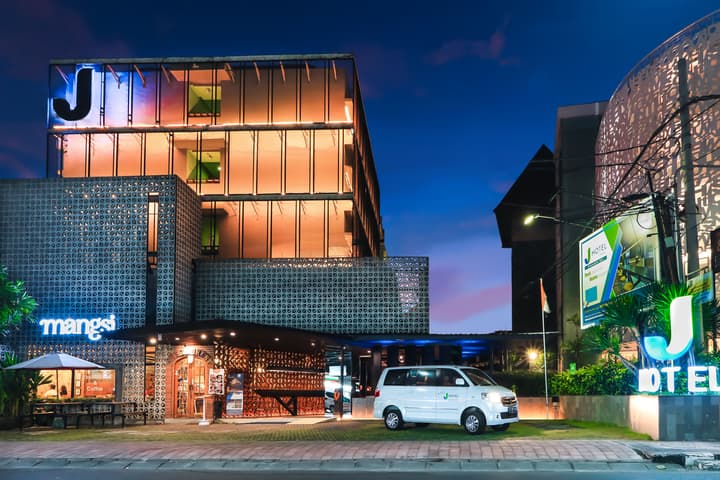 J Hotels Kuta