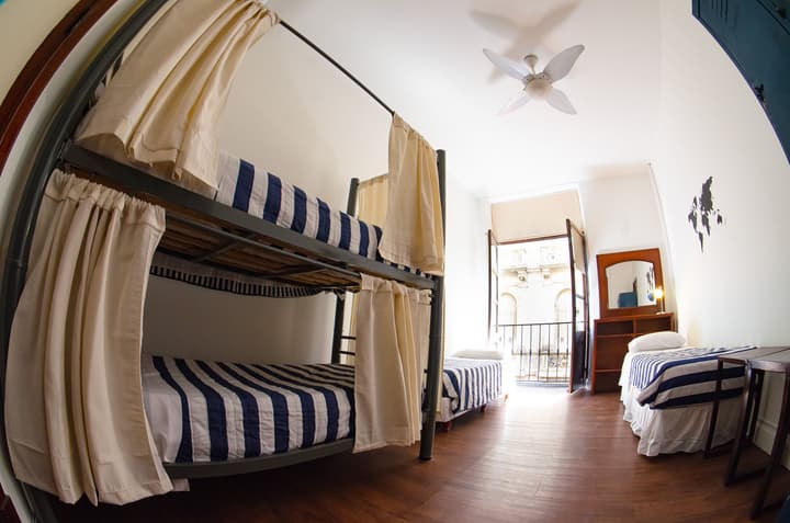 BA Stop Hotel House