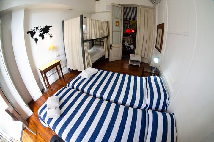 BA Stop Hotel House