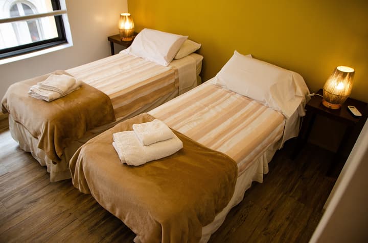 BA Stop Hotel House