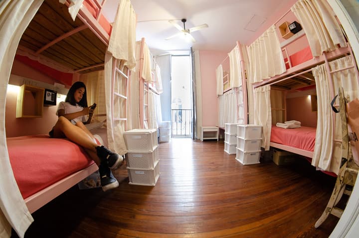 BA Stop Hotel House
