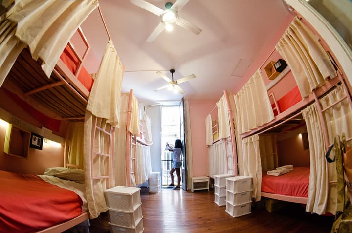 BA Stop Hotel House