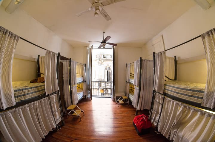 BA Stop Hotel House