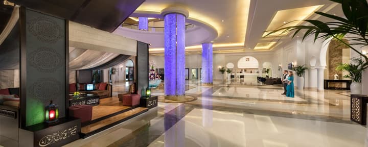 Bahi Ajman Palace Hotel