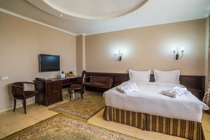 Royal Petrol Hotel