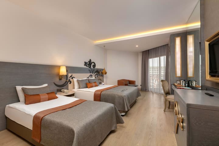 Kirman Belazur Resort & Spa - All Inclusive