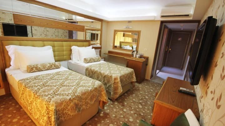 Grand Corner Hotel - Boutique Class