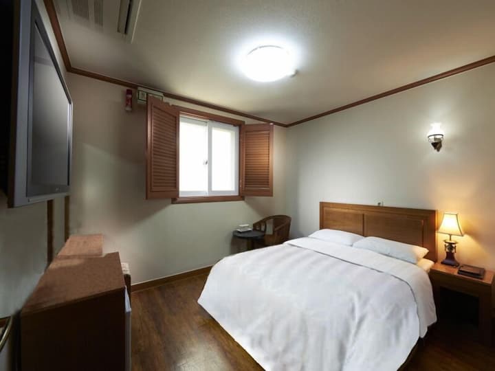 Noble Tourist Hotel Insadong