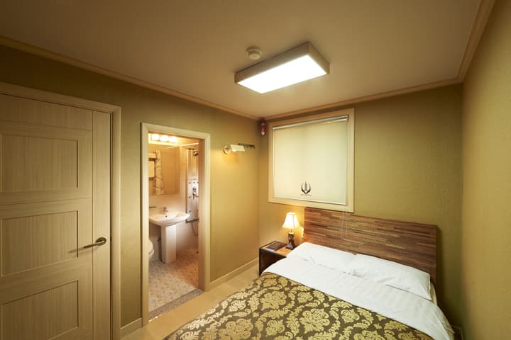 Noble Tourist Hotel Insadong
