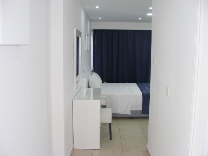 Sun Hall Beach Hotel Apts.
