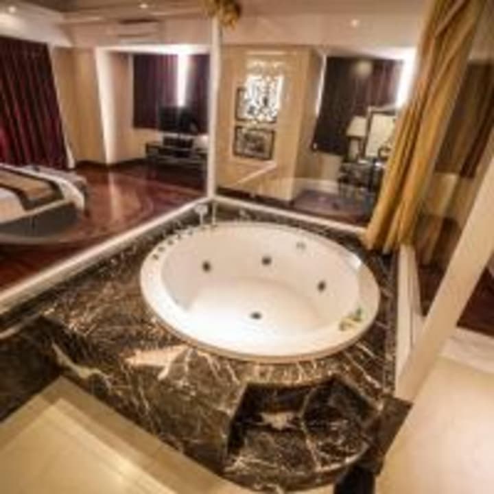 Moonlight Hotel Hue