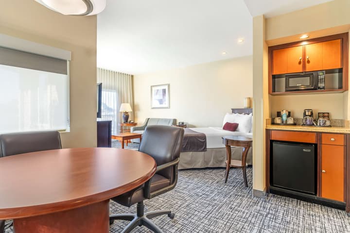 Best Western Plus Bayside Hotel