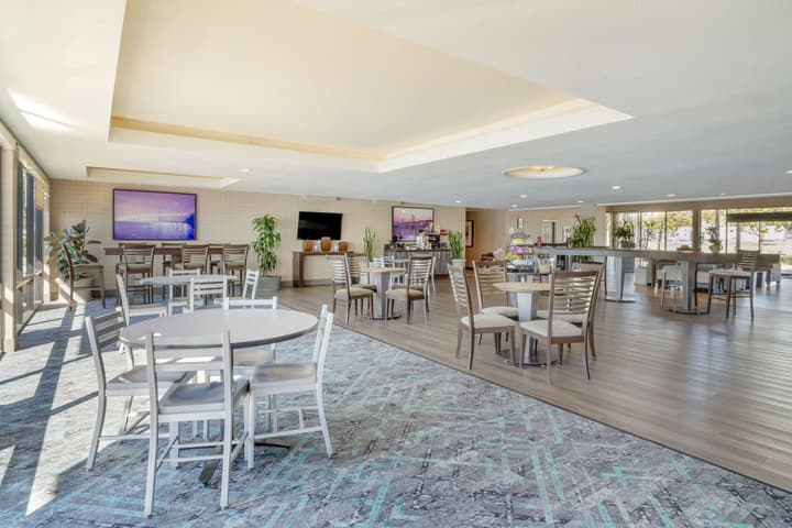 Best Western Plus Bayside Hotel