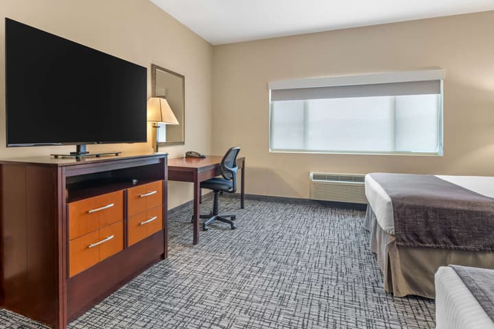 Best Western Plus Bayside Hotel
