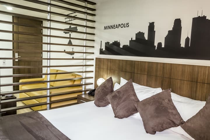 Apartamentos Regency La Feria