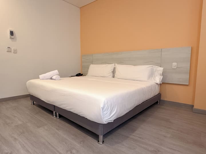 Apartamentos Regency La Feria