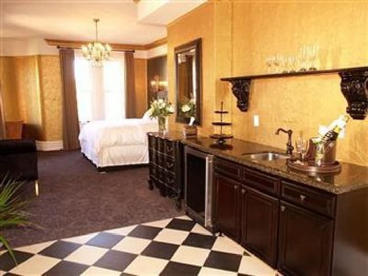 Patterson Inn