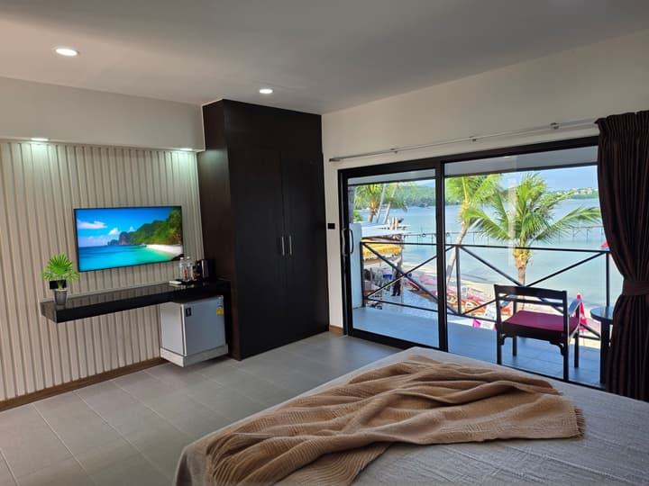 Samui Pier Beach Front Resort