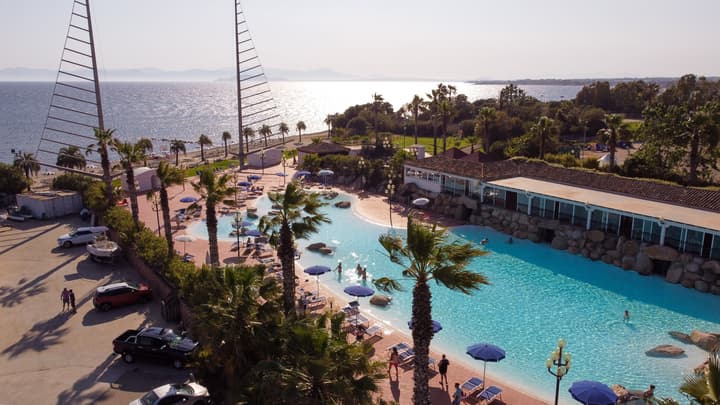 Phi Hotel Sighientu