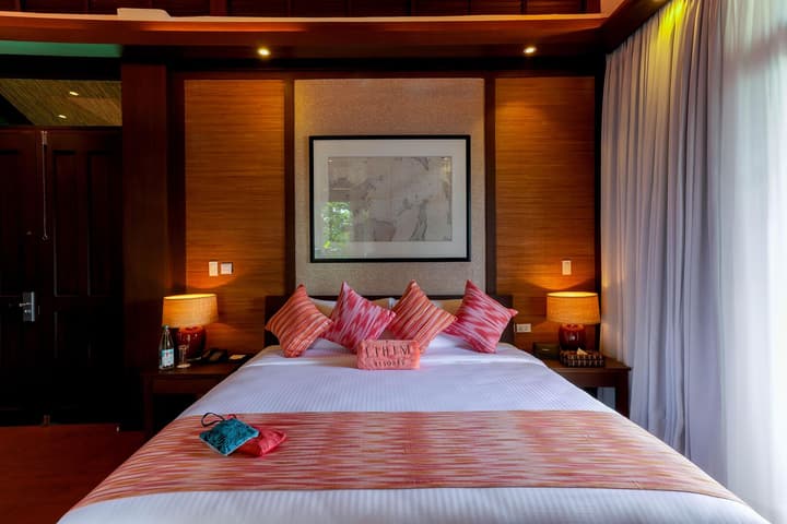 Lihim Resorts