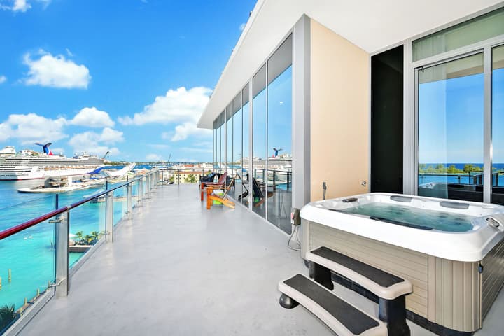 Margaritaville Beach Resort - Nassau