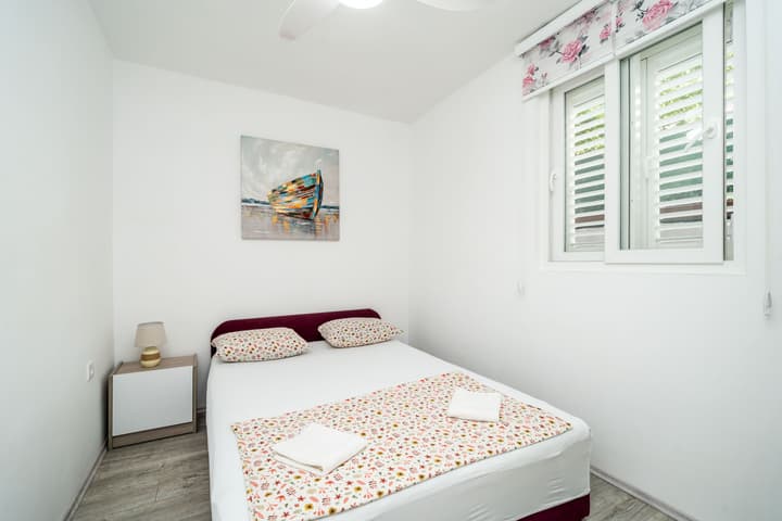 Apartment & Rooms Alan