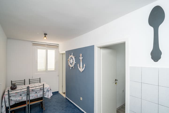 Apartment & Rooms Alan