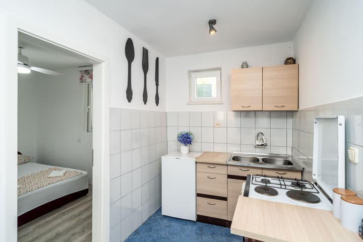 Apartment & Rooms Alan