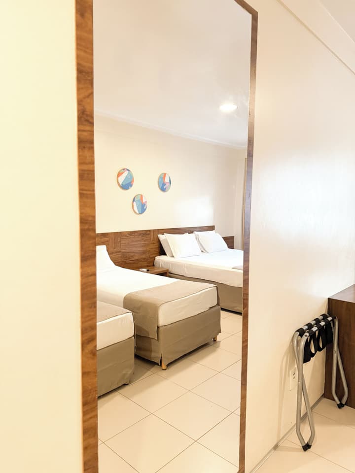 D8 Hotel Express