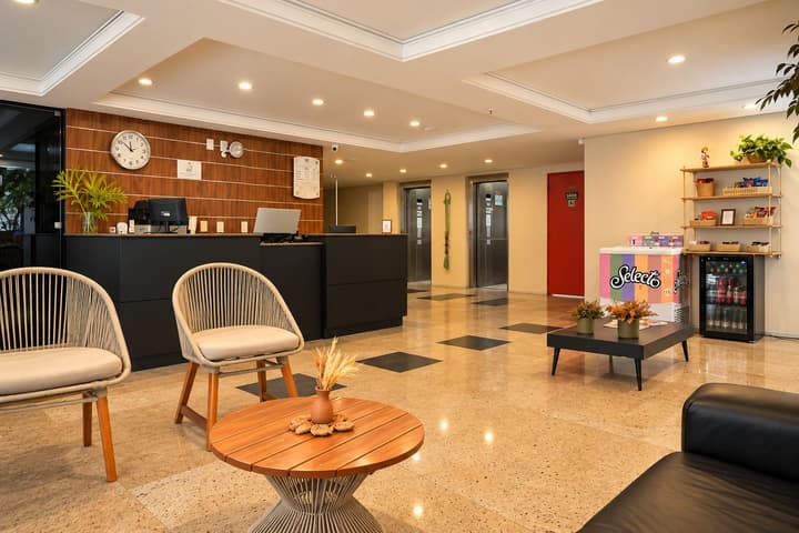 D8 Hotel Express