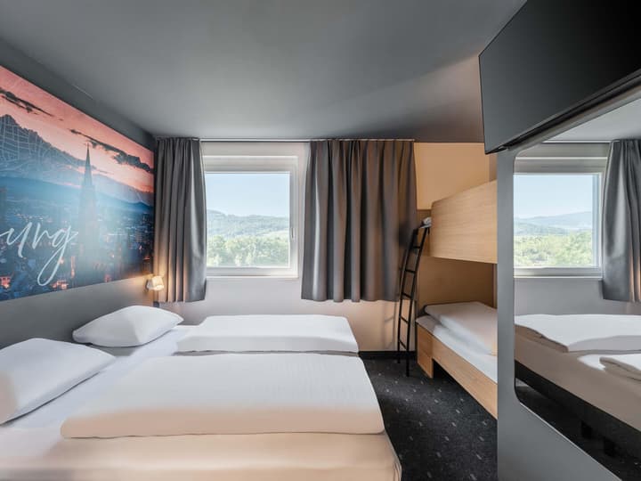 B&B Hotel Freiburg-Süd