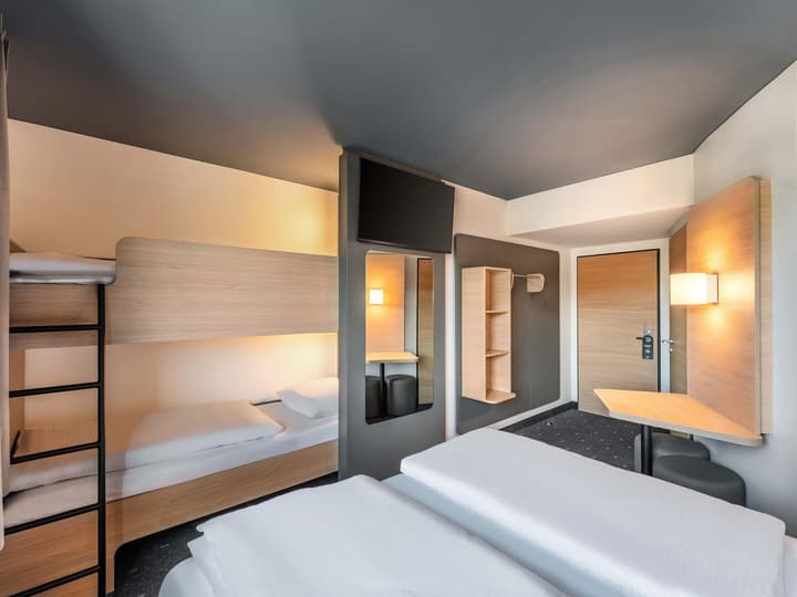 B&B Hotel Freiburg-Süd
