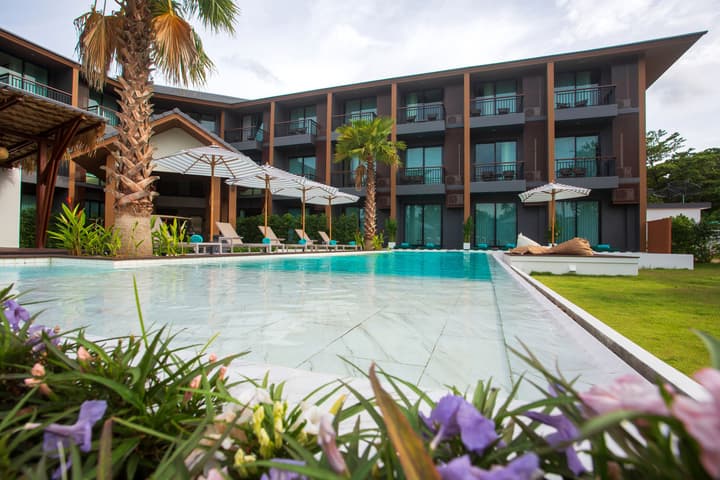 The Canale Samui Resort