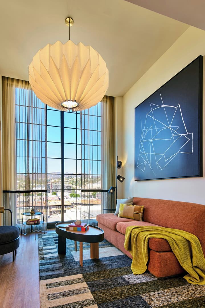 HOLLYWOOD VOLUME, a Tribute Portfolio Hotel