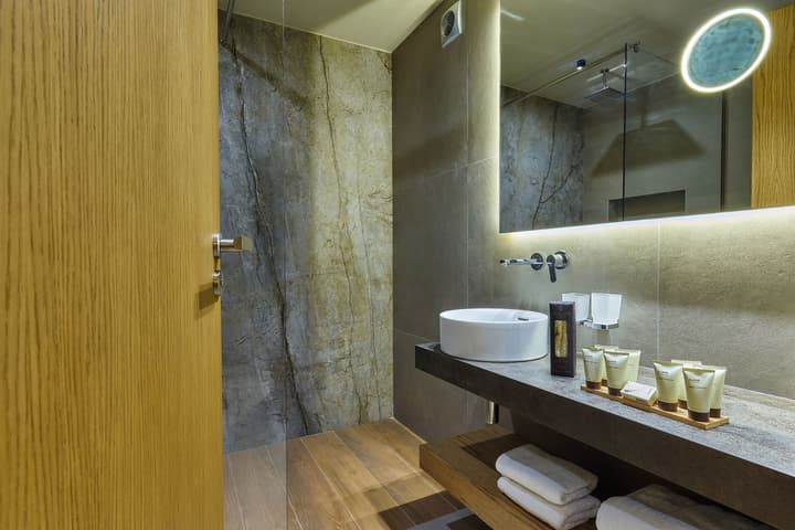 Castello Infinity Suites - Adults Only